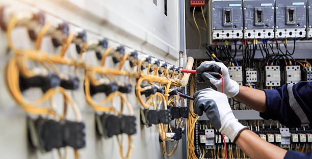 Professional Electrician technician working in Great Falls, VA